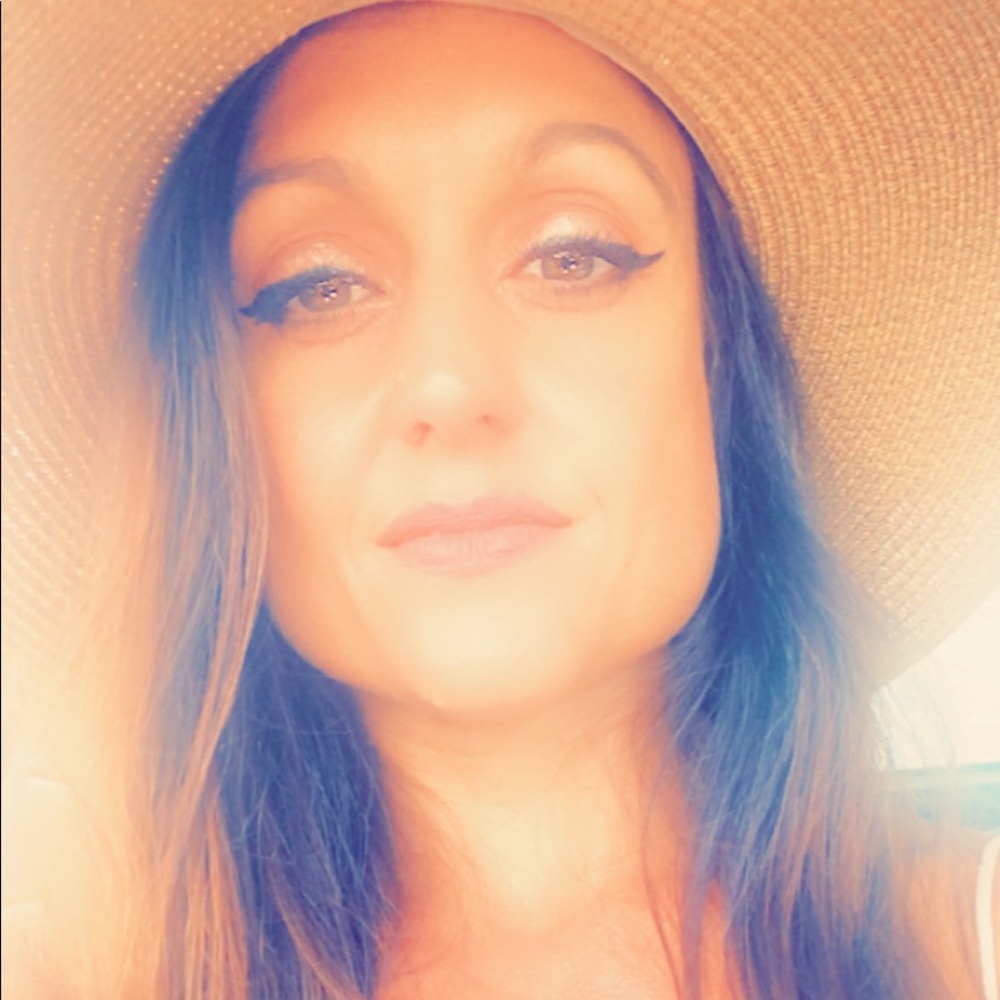 Meet your Posher, Lidia